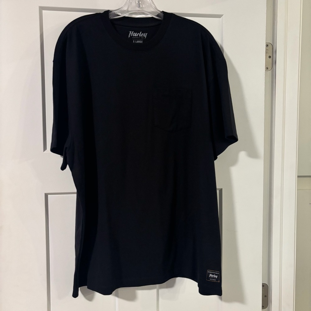 NWOT Hurley Black Short Sleeve Pocket Tee